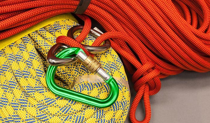 Nylon vs Polyester Rope - Differences & Comparison