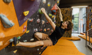 how to fall when bouldering
