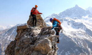 what is alpine climbing